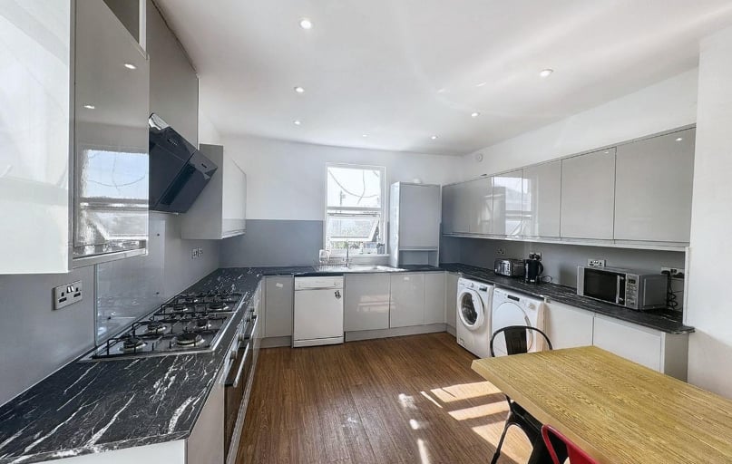 Lipson Road, Lipson, Plymouth - Image 1